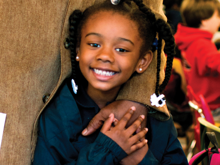 daughteHandHold_770x578__DSC_0712 daughteHandHold_770x578__DSC_0712